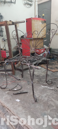 Matel chair